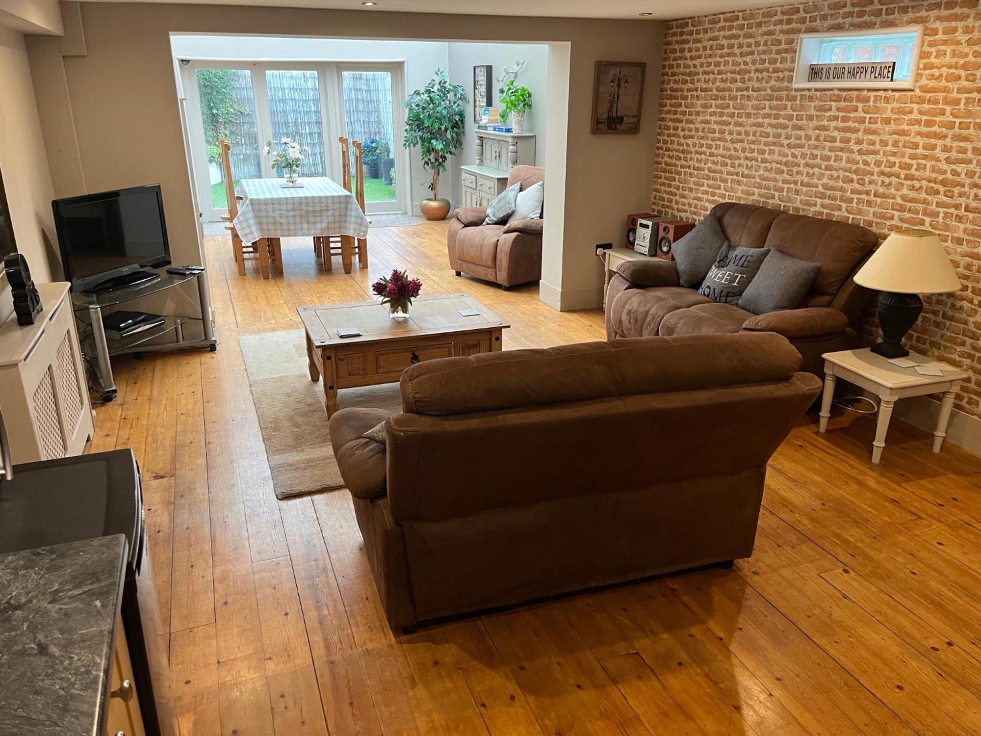 Large 2-Bed House Derbyshire Off Chatsworth Rd Chesterfield Extérieur photo