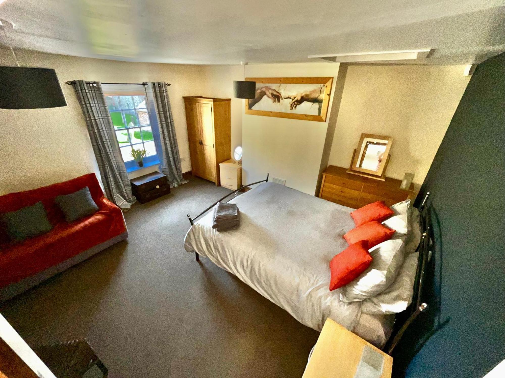 Large 2-Bed House Derbyshire Off Chatsworth Rd Chesterfield Extérieur photo