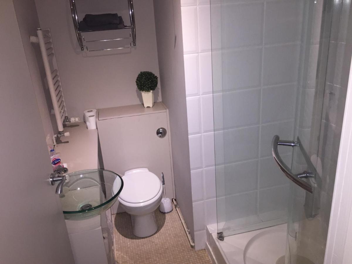 Large 2-Bed House Derbyshire Off Chatsworth Rd Chesterfield Extérieur photo